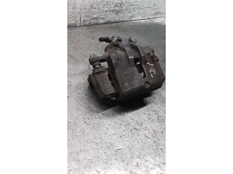 Recambio de pinza freno delantera izquierda para kia cee´d hatchback (ed) 1.6 crdi 115 referencia OEM IAM   06