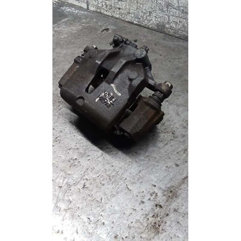 Recambio de pinza freno delantera izquierda para kia cee´d hatchback (ed) 1.6 crdi 115 referencia OEM IAM   06