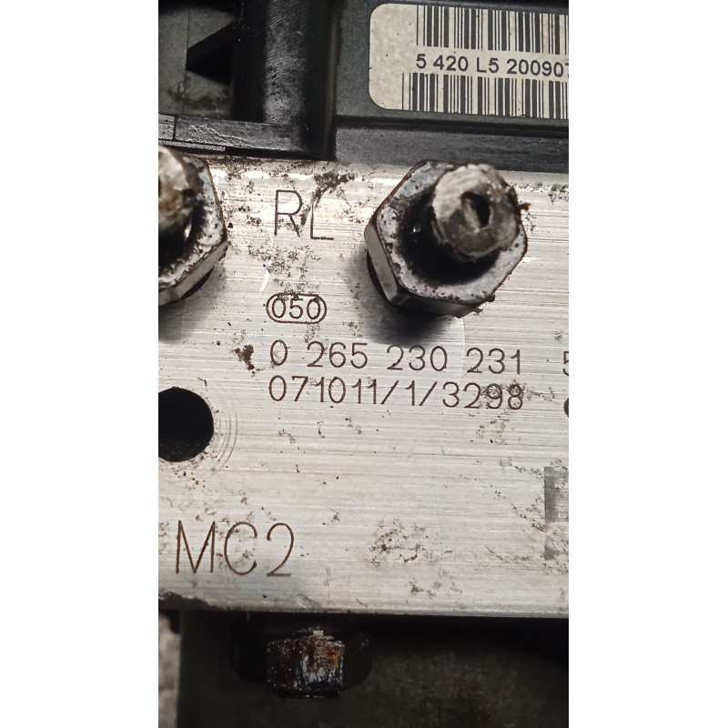 Recambio de abs para kia cee´d hatchback (ed) 1.6 crdi 115 referencia OEM IAM 0265950938 0265230231 589201H650