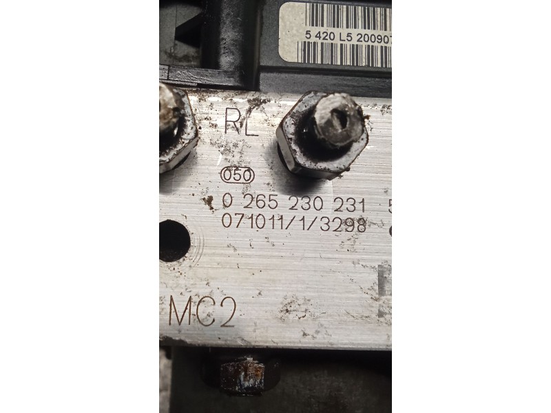 Recambio de abs para kia cee´d hatchback (ed) 1.6 crdi 115 referencia OEM IAM 0265950938 0265230231 589201H650