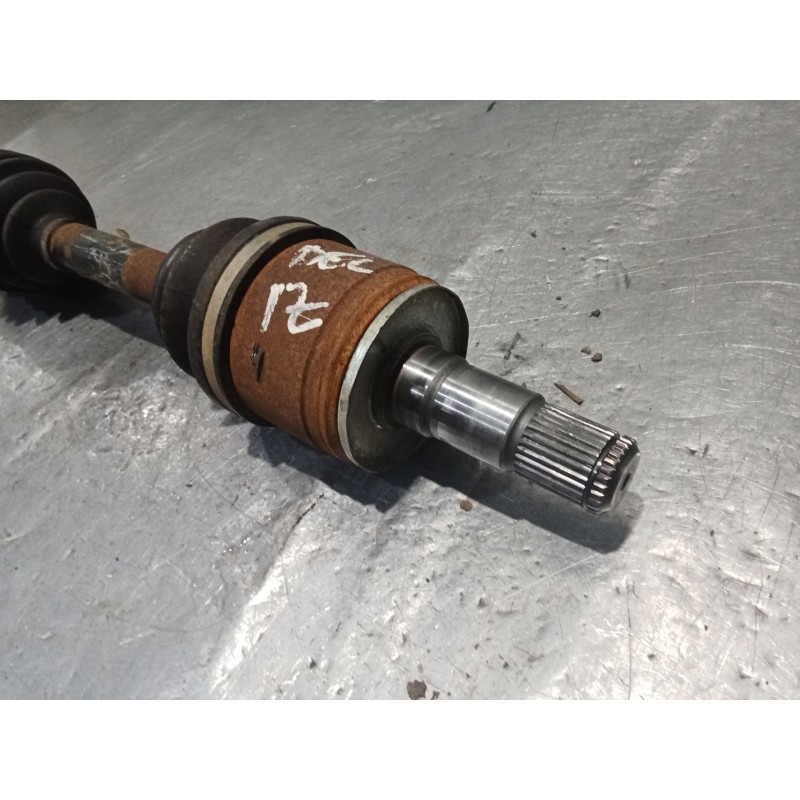 Recambio de transmision delantera izquierda para mitsubishi l200 / triton (ka_t, kb_t) 2.5 di-d 4wd (kb4t) referencia OEM IAM   