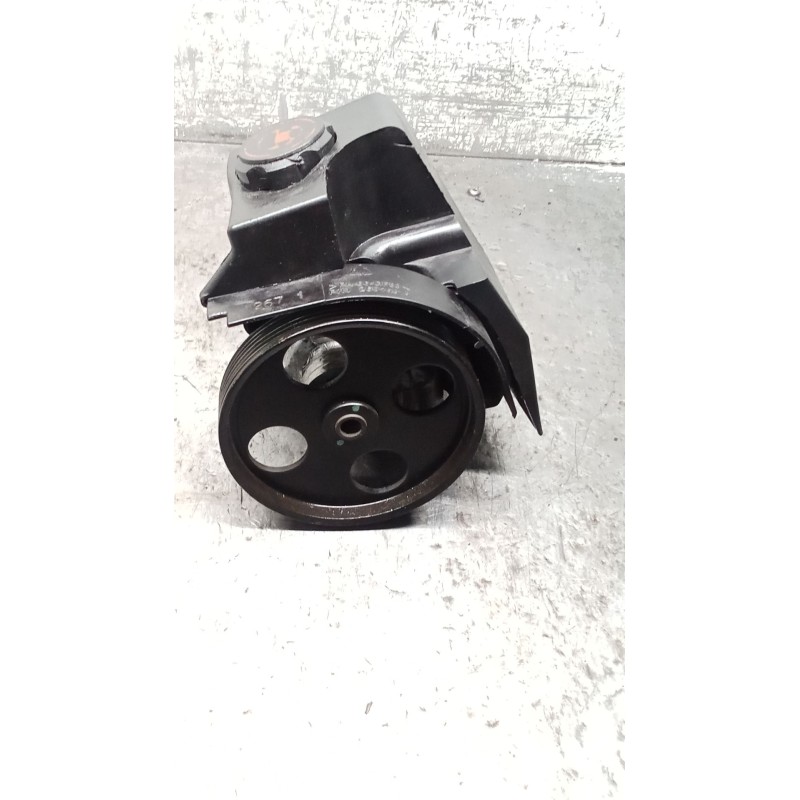 Recambio de bomba direccion para peugeot 206 hatchback (2a/c) 1.6 i referencia OEM IAM 9631411580 26064217 98