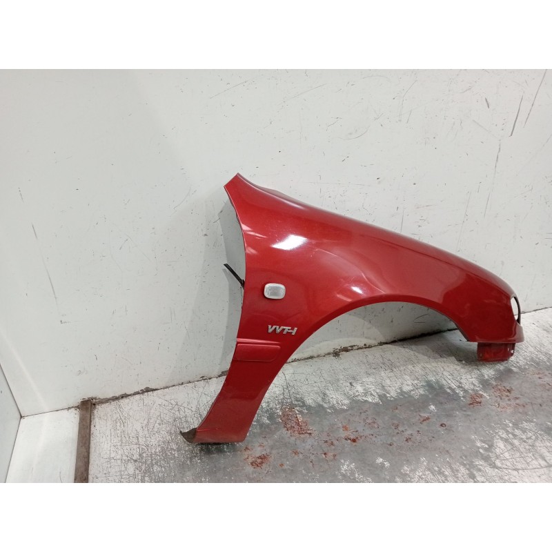 Recambio de aleta delantera derecha para toyota corolla (_e12_) 1.4 vvt-i (zze120_) referencia OEM IAM   