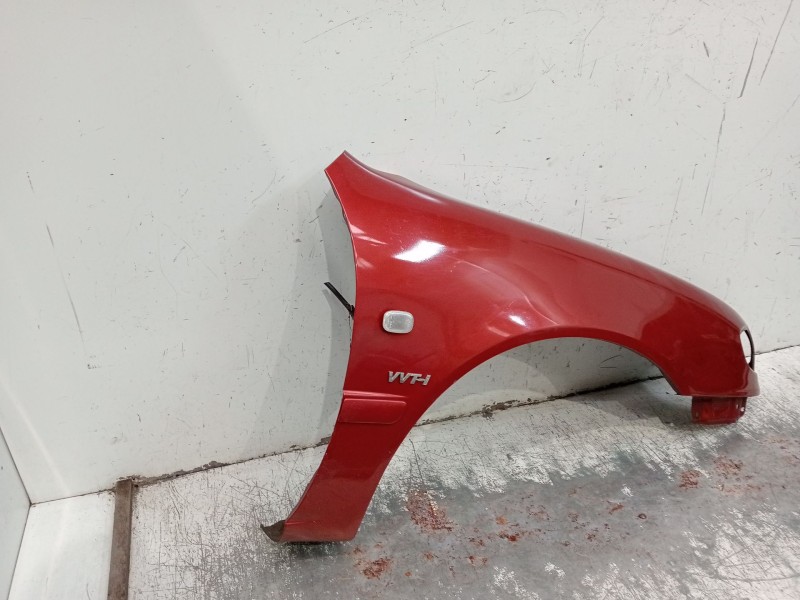 Recambio de aleta delantera derecha para toyota corolla (_e12_) 1.4 vvt-i (zze120_) referencia OEM IAM   