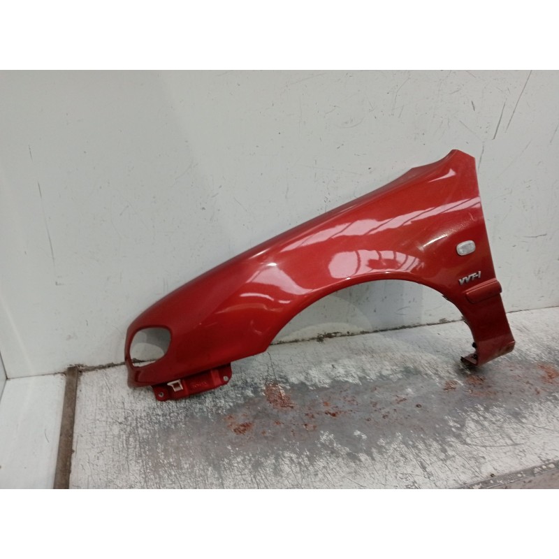 Recambio de aleta delantera izquierda para toyota corolla (_e12_) 1.4 vvt-i (zze120_) referencia OEM IAM   