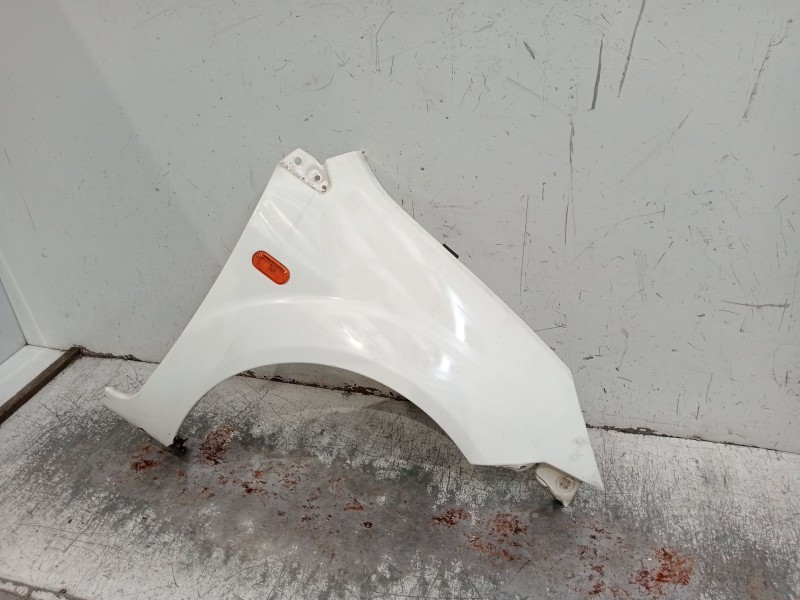 Recambio de aleta delantera derecha para ford fiesta v (jh_, jd_) 1.6 tdci referencia OEM IAM   