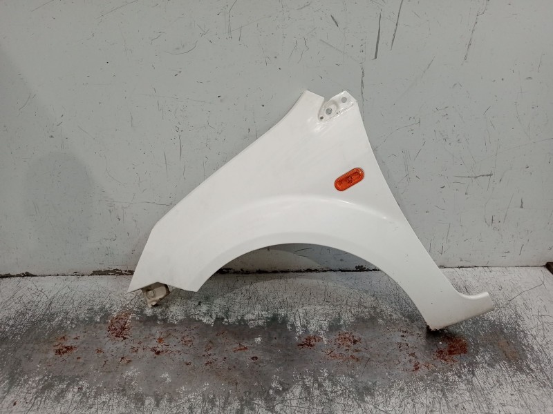 Recambio de aleta delantera izquierda para ford fiesta v (jh_, jd_) 1.6 tdci referencia OEM IAM  3P 