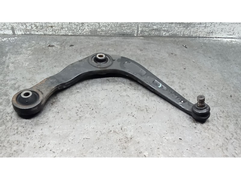 Recambio de brazo suspension inferior delantero derecho para peugeot 206 hatchback (2a/c) 1.6 i referencia OEM IAM   98