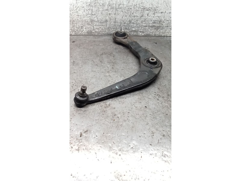 Recambio de brazo suspension inferior delantero derecho para peugeot 206 hatchback (2a/c) 1.6 i referencia OEM IAM   98