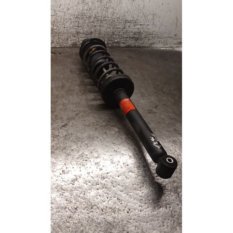 Recambio de amortiguador trasero derecho para volkswagen vento (1h2) 1.9 d referencia OEM IAM 739616  91