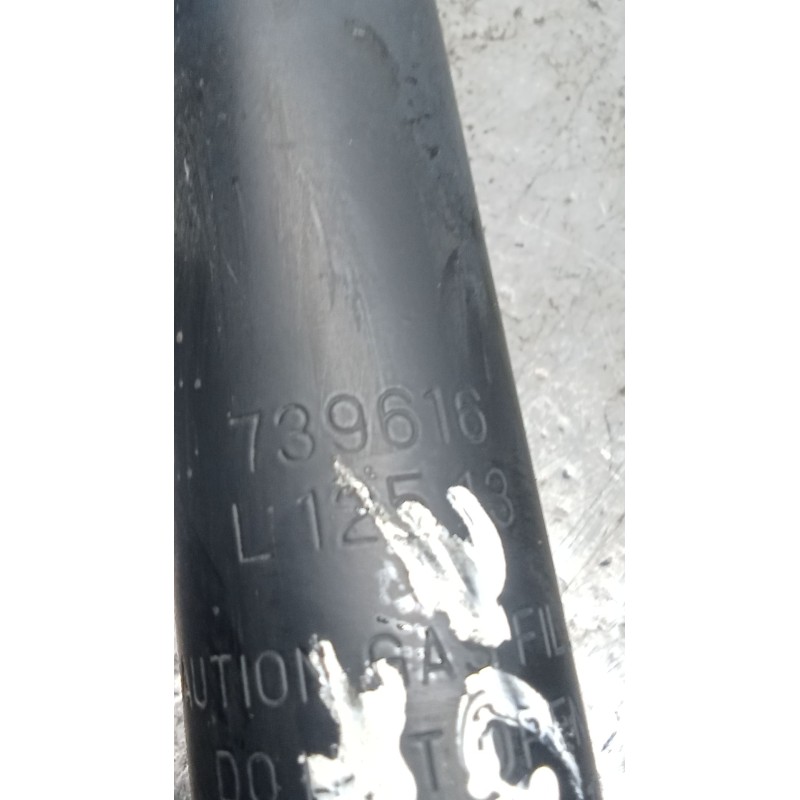 Recambio de amortiguador trasero derecho para volkswagen vento (1h2) 1.9 d referencia OEM IAM 739616  91