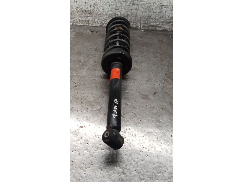 Recambio de amortiguador trasero izquierdo para volkswagen vento (1h2) 1.9 d referencia OEM IAM 739616  91