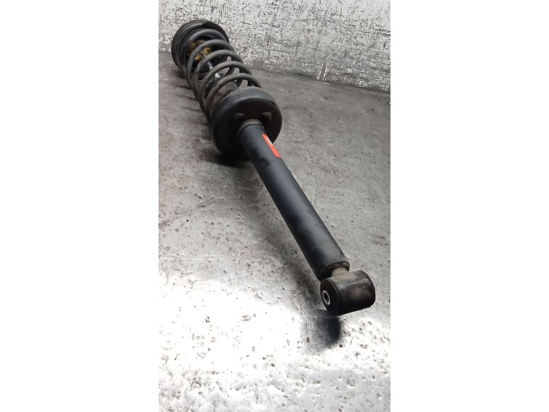 Recambio de amortiguador trasero izquierdo para volkswagen vento (1h2) 1.9 d referencia OEM IAM 739616  91