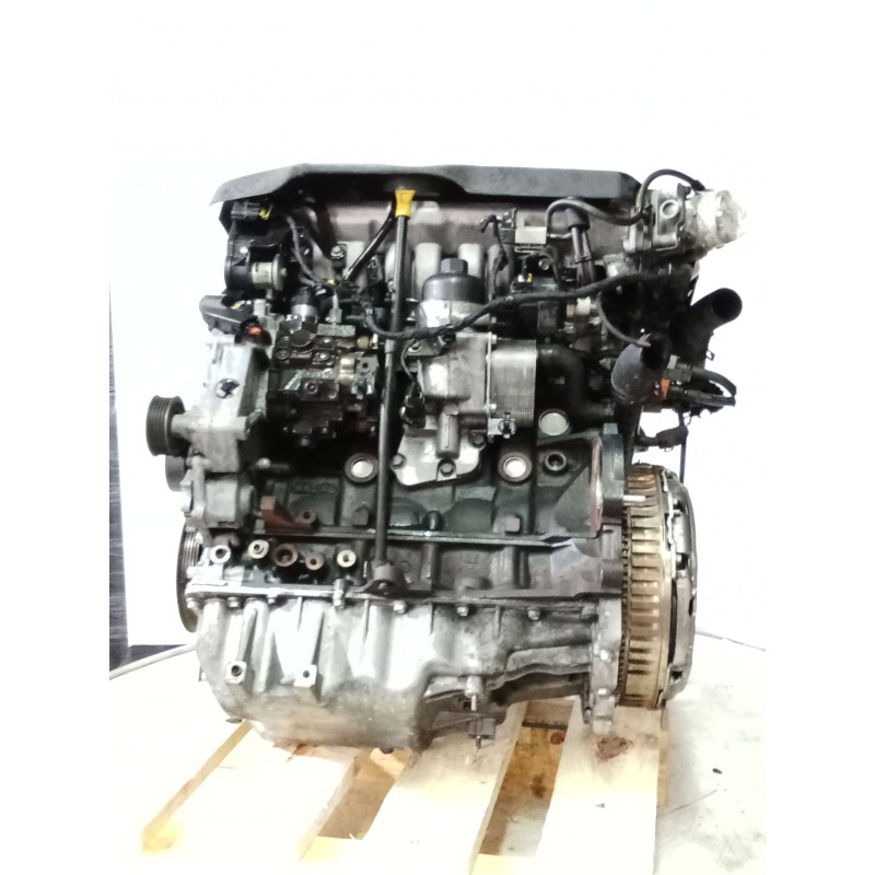 Recambio de motor completo para kia cee´d hatchback (ed) 1.6 crdi 115 referencia OEM IAM D4FB BOSCH 77052816