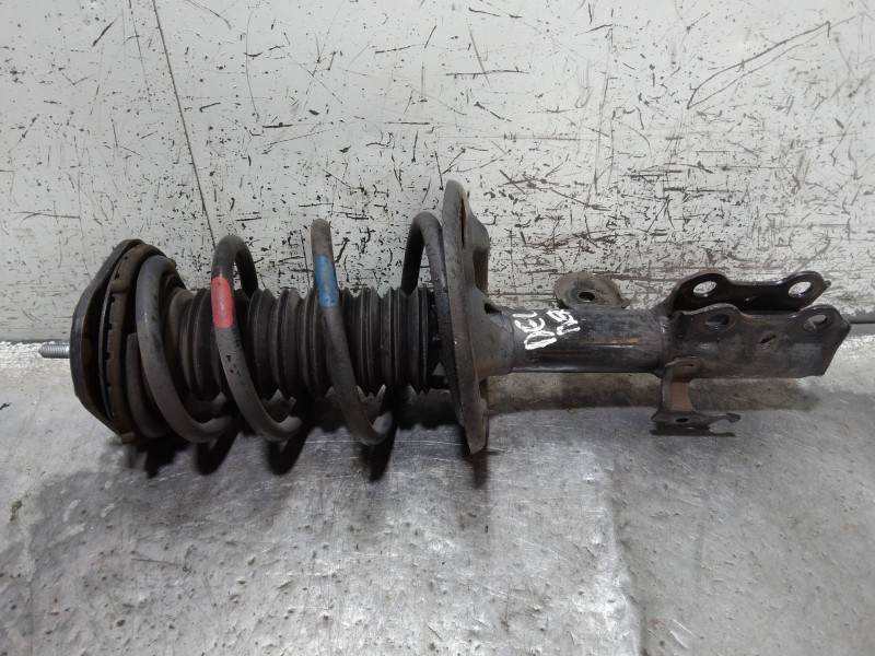 Recambio de amortiguador delantero derecho para toyota prius+ advance referencia OEM IAM 4851047361 1A14475A 