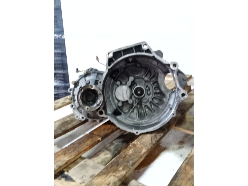 Recambio de caja cambios para volkswagen vento (1h2) 1.9 d referencia OEM IAM CHC 5V 27095 14 5