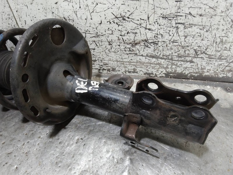 Recambio de amortiguador delantero derecho para toyota prius+ advance referencia OEM IAM 4851047361 1A14475A 