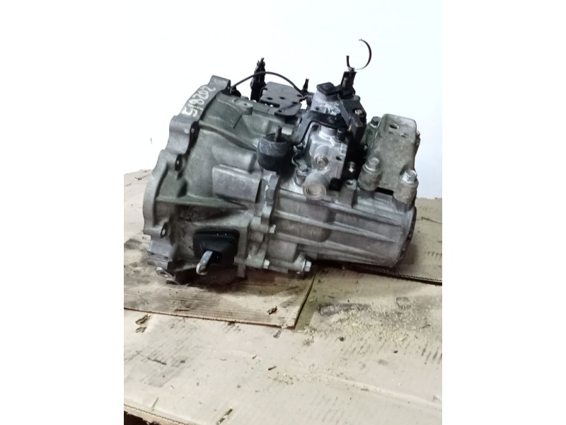 Recambio de caja cambios para kia cee´d hatchback (ed) 1.6 crdi 115 referencia OEM IAM S717767 5V 467696