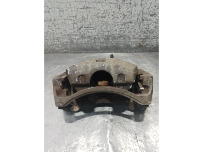 Recambio de pinza freno delantera derecha para mitsubishi l200 / triton (ka_t, kb_t) 2.5 di-d 4wd (kb4t) referencia OEM IAM   05