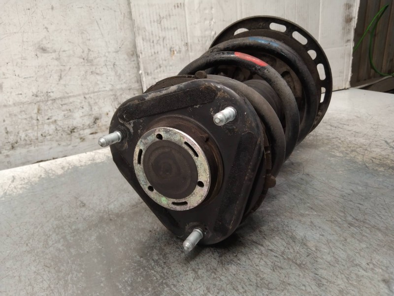 Recambio de amortiguador delantero derecho para toyota prius+ advance referencia OEM IAM 4851047361 1A14475A 