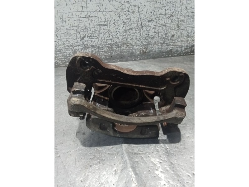 Recambio de pinza freno delantera derecha para mitsubishi l200 / triton (ka_t, kb_t) 2.5 di-d 4wd (kb4t) referencia OEM IAM   05