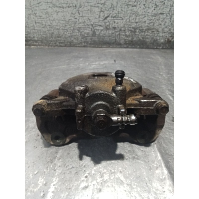 Recambio de pinza freno delantera izquierda para mitsubishi l200 / triton (ka_t, kb_t) 2.5 di-d 4wd (kb4t) referencia OEM IAM   