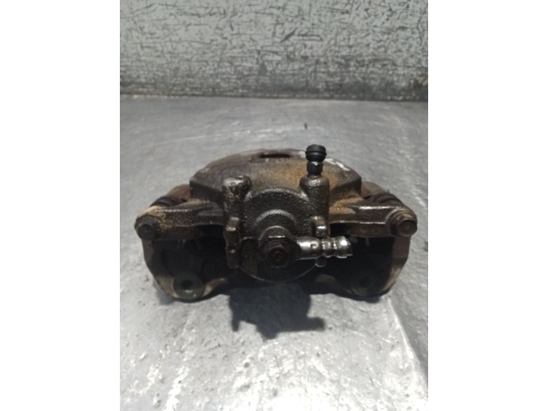 Recambio de pinza freno delantera izquierda para mitsubishi l200 / triton (ka_t, kb_t) 2.5 di-d 4wd (kb4t) referencia OEM IAM   