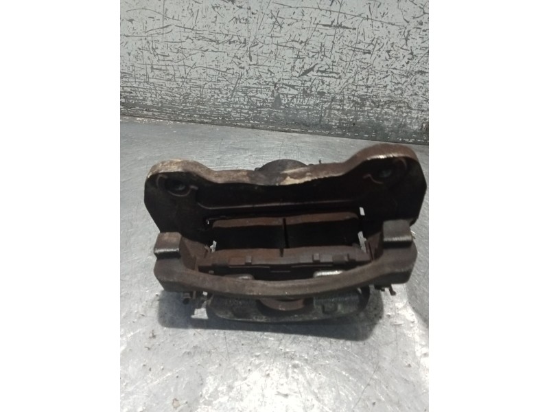 Recambio de pinza freno delantera izquierda para mitsubishi l200 / triton (ka_t, kb_t) 2.5 di-d 4wd (kb4t) referencia OEM IAM   