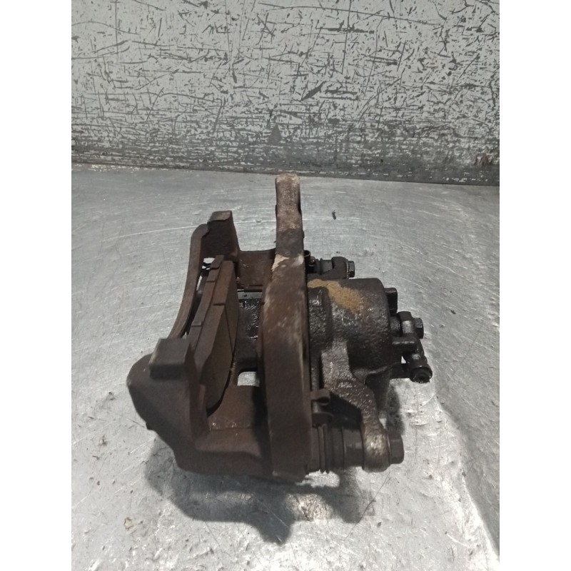 Recambio de pinza freno delantera izquierda para mitsubishi l200 / triton (ka_t, kb_t) 2.5 di-d 4wd (kb4t) referencia OEM IAM   