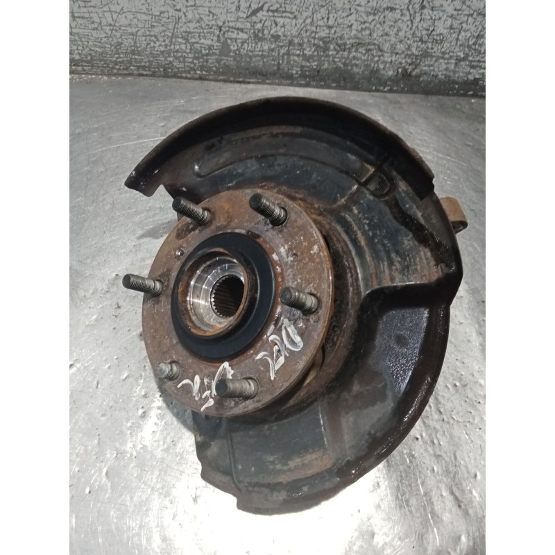 Recambio de mangueta delantera derecha para mitsubishi l200 / triton (ka_t, kb_t) 2.5 di-d 4wd (kb4t) referencia OEM IAM   05