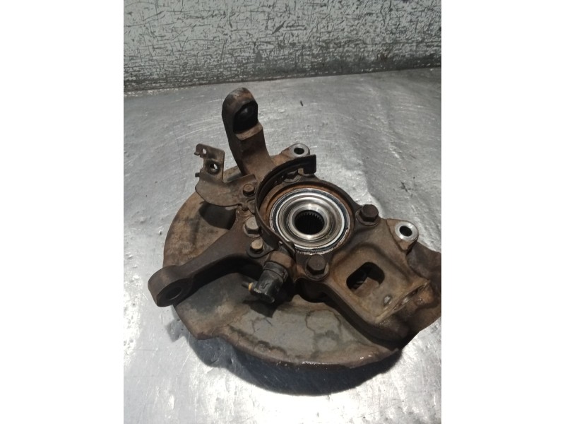 Recambio de mangueta delantera derecha para mitsubishi l200 / triton (ka_t, kb_t) 2.5 di-d 4wd (kb4t) referencia OEM IAM   05