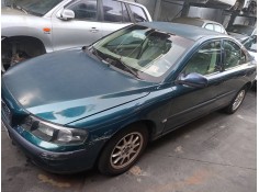 volvo s60 berlina del año 2001