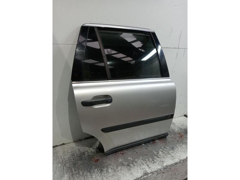 Recambio de puerta trasera derecha para volvo xc90 i (275) d5 awd referencia OEM IAM   