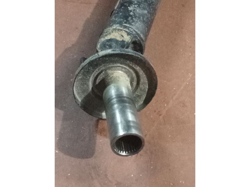 Recambio de transmision central para mitsubishi l200 / triton (ka_t, kb_t) 2.5 di-d 4wd (kb4t) referencia OEM IAM  137CM 05