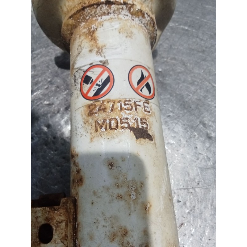 Recambio de amortiguador delantero derecho para mitsubishi l200 / triton (ka_t, kb_t) 2.5 di-d 4wd (kb4t) referencia OEM IAM 247