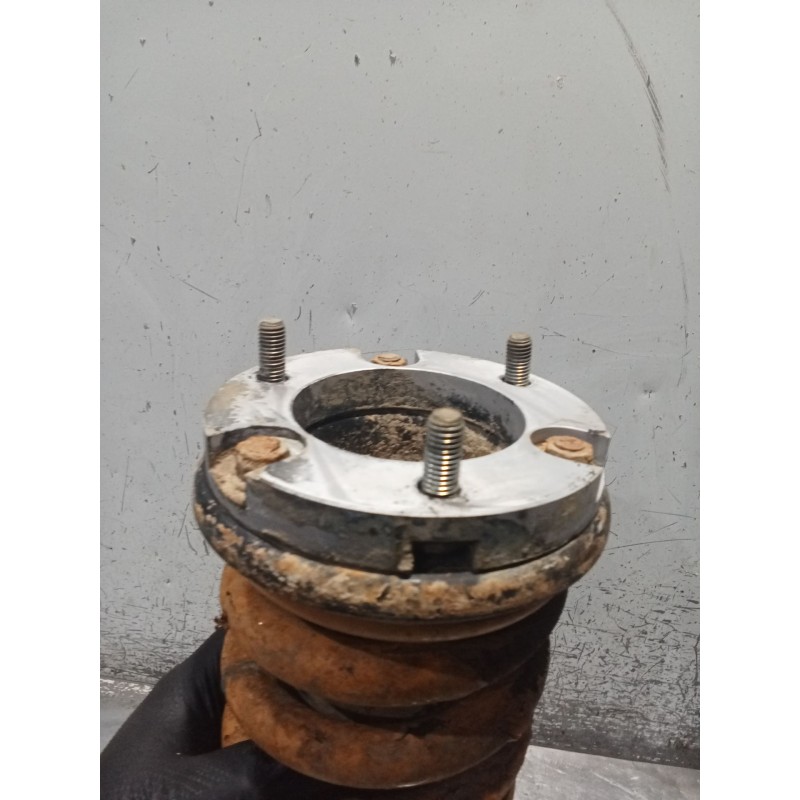 Recambio de amortiguador delantero izquierdo para mitsubishi l200 / triton (ka_t, kb_t) 2.5 di-d 4wd (kb4t) referencia OEM IAM 2