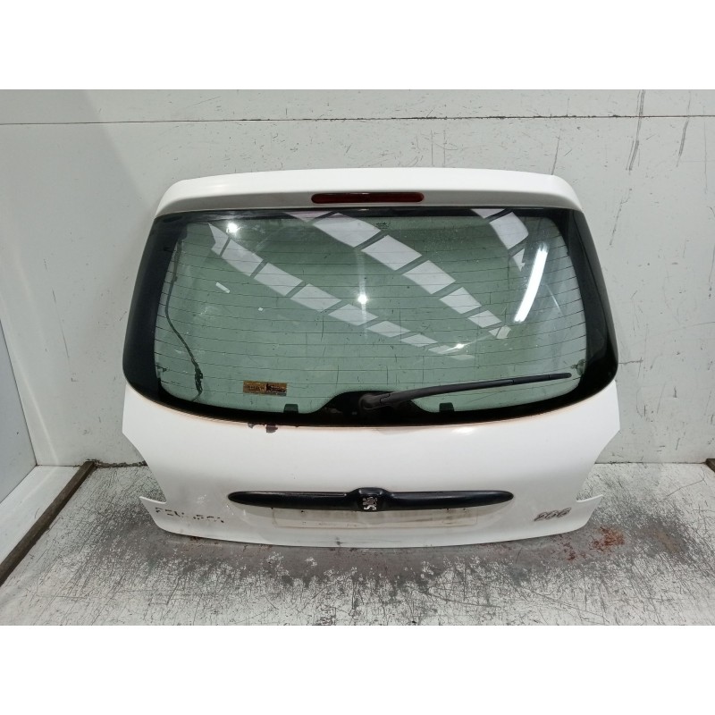 Recambio de porton trasero para peugeot 206 hatchback (2a/c) 1.6 i referencia OEM IAM  3P 