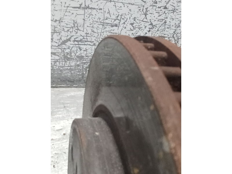 Recambio de disco freno delantero para mitsubishi l200 / triton (ka_t, kb_t) 2.5 di-d 4wd (kb4t) referencia OEM IAM   05