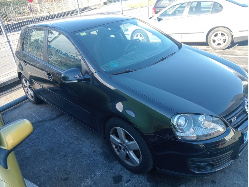 volkswagen golf v berlina (1k1) del año 2008