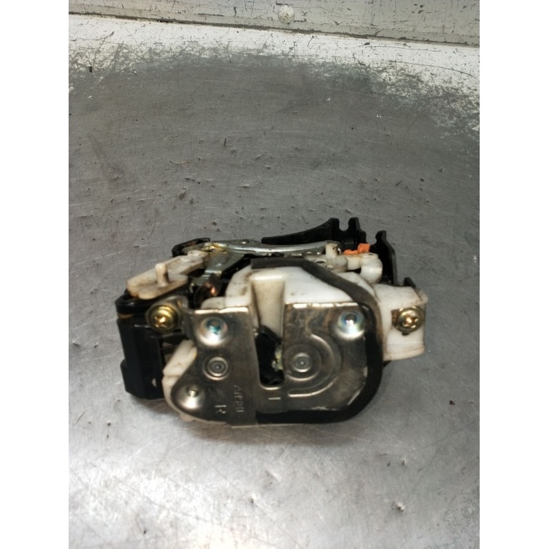 Recambio de motor cierre centralizado trasero derecho para mitsubishi l200 / triton (ka_t, kb_t) 2.5 di-d 4wd (kb4t) referencia 