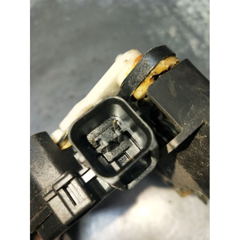 Recambio de motor cierre centralizado trasero derecho para mitsubishi l200 / triton (ka_t, kb_t) 2.5 di-d 4wd (kb4t) referencia 