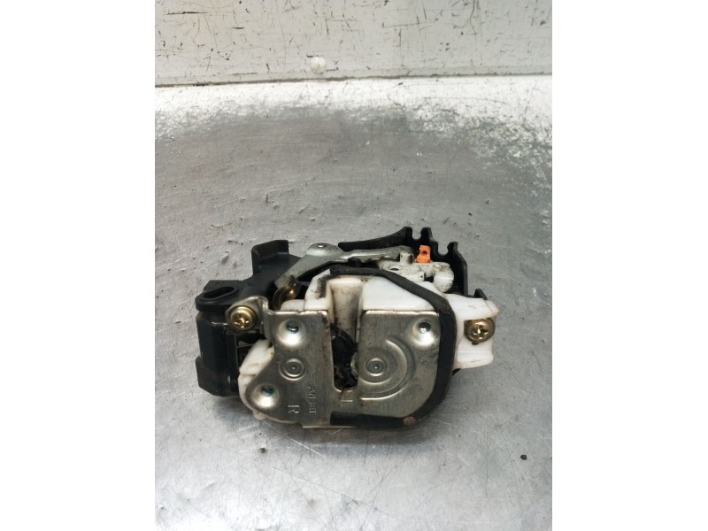 Recambio de motor cierre centralizado delantero derecho para mitsubishi l200 / triton (ka_t, kb_t) 2.5 di-d 4wd (kb4t) referenci