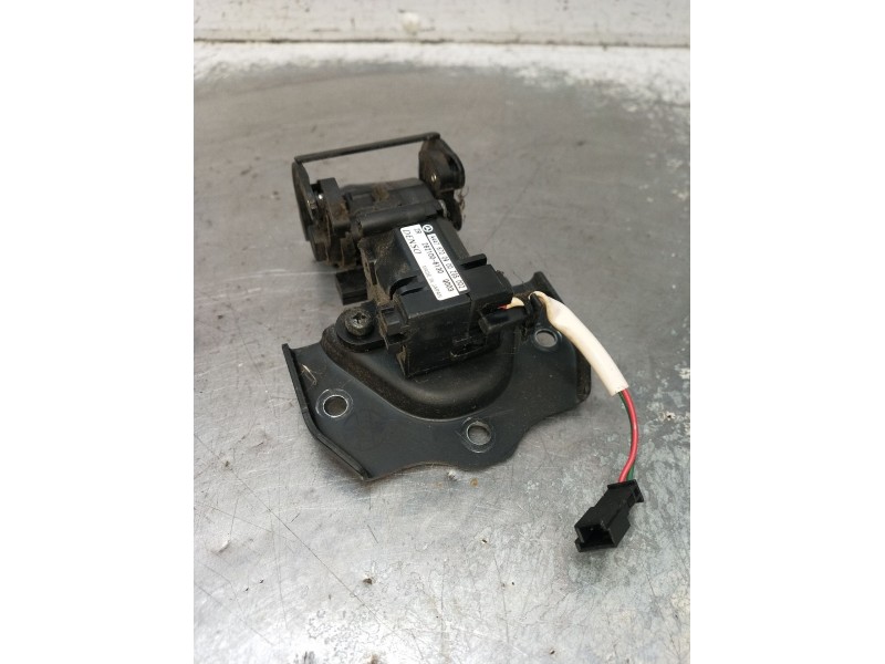 Recambio de motor elevalunas trasero izquierdo para mercedes-benz clase v (w447) v 200 cdi / d (447.811, 447.813, 447.815) refer