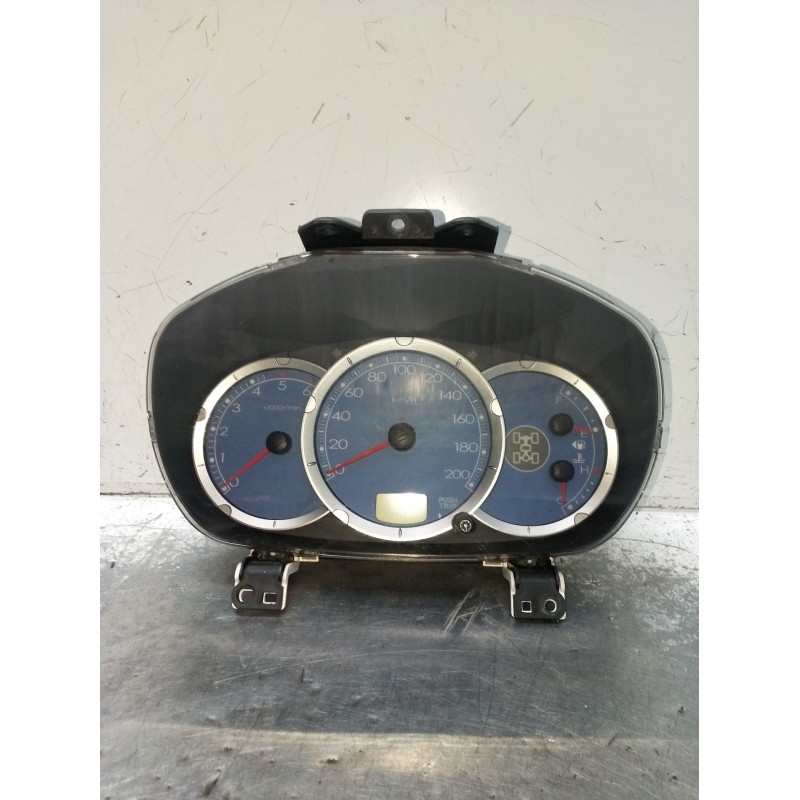 Recambio de cuadro instrumentos para mitsubishi l200 / triton (ka_t, kb_t) 2.5 di-d 4wd (kb4t) referencia OEM IAM MM0039006 A200