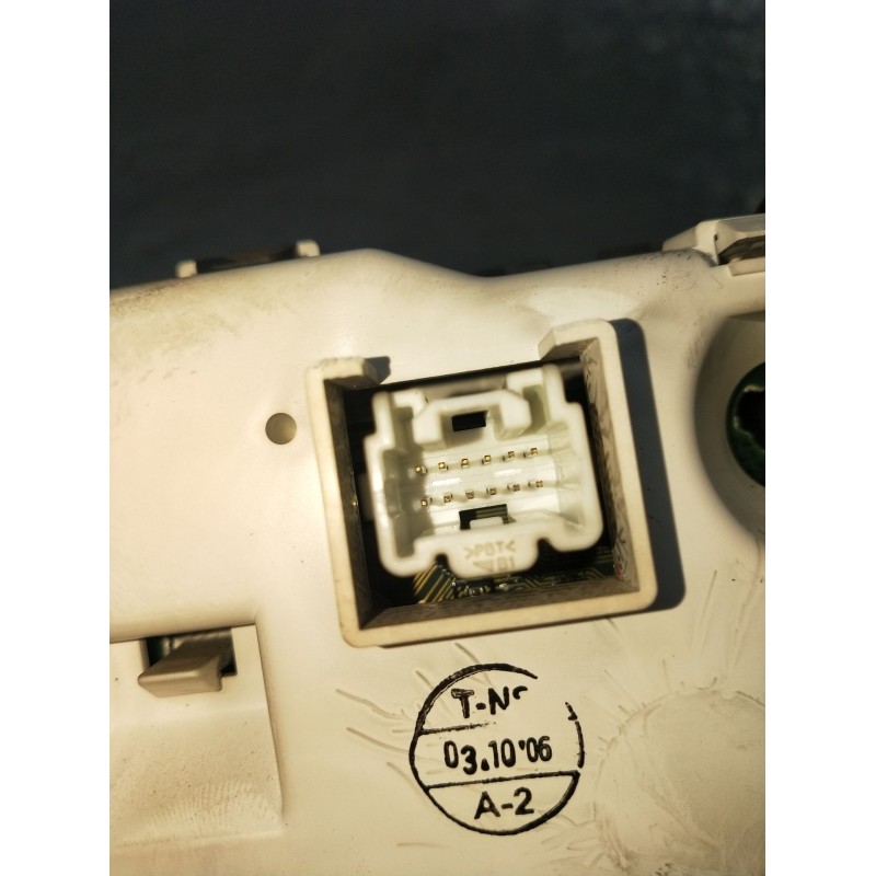 Recambio de cuadro instrumentos para mitsubishi l200 / triton (ka_t, kb_t) 2.5 di-d 4wd (kb4t) referencia OEM IAM MM0039006 A200