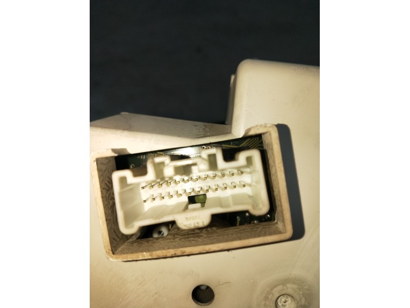 Recambio de cuadro instrumentos para mitsubishi l200 / triton (ka_t, kb_t) 2.5 di-d 4wd (kb4t) referencia OEM IAM MM0039006 A200