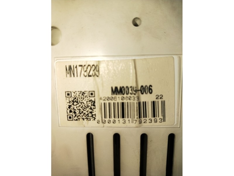 Recambio de cuadro instrumentos para mitsubishi l200 / triton (ka_t, kb_t) 2.5 di-d 4wd (kb4t) referencia OEM IAM MM0039006 A200