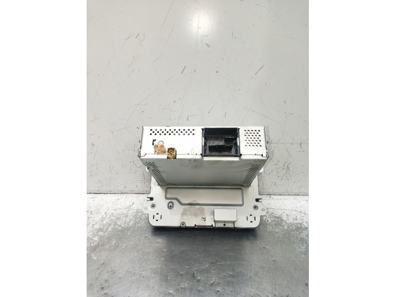 Recambio de sistema audio / radio cd para volkswagen caddy iv furgoneta/monovolumen (saa, sah) 2.0 tdi referencia OEM IAM 1K8035