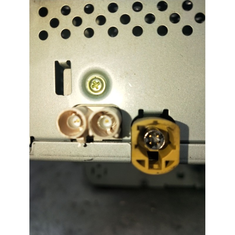 Recambio de sistema audio / radio cd para volkswagen caddy iv furgoneta/monovolumen (saa, sah) 2.0 tdi referencia OEM IAM 1K8035