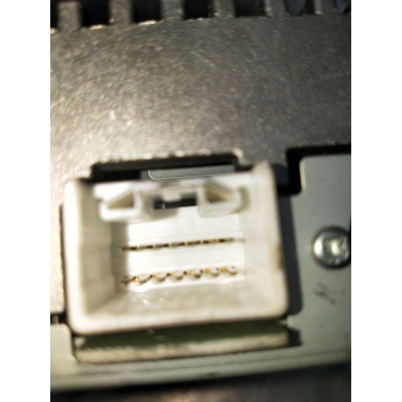Recambio de sistema audio / radio cd para mitsubishi l200 / triton (ka_t, kb_t) 2.5 di-d 4wd (kb4t) referencia OEM IAM 8701A054H